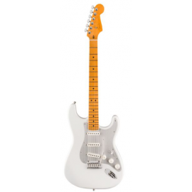 FENDER AM ULTRA 2 STRAT MN AVL